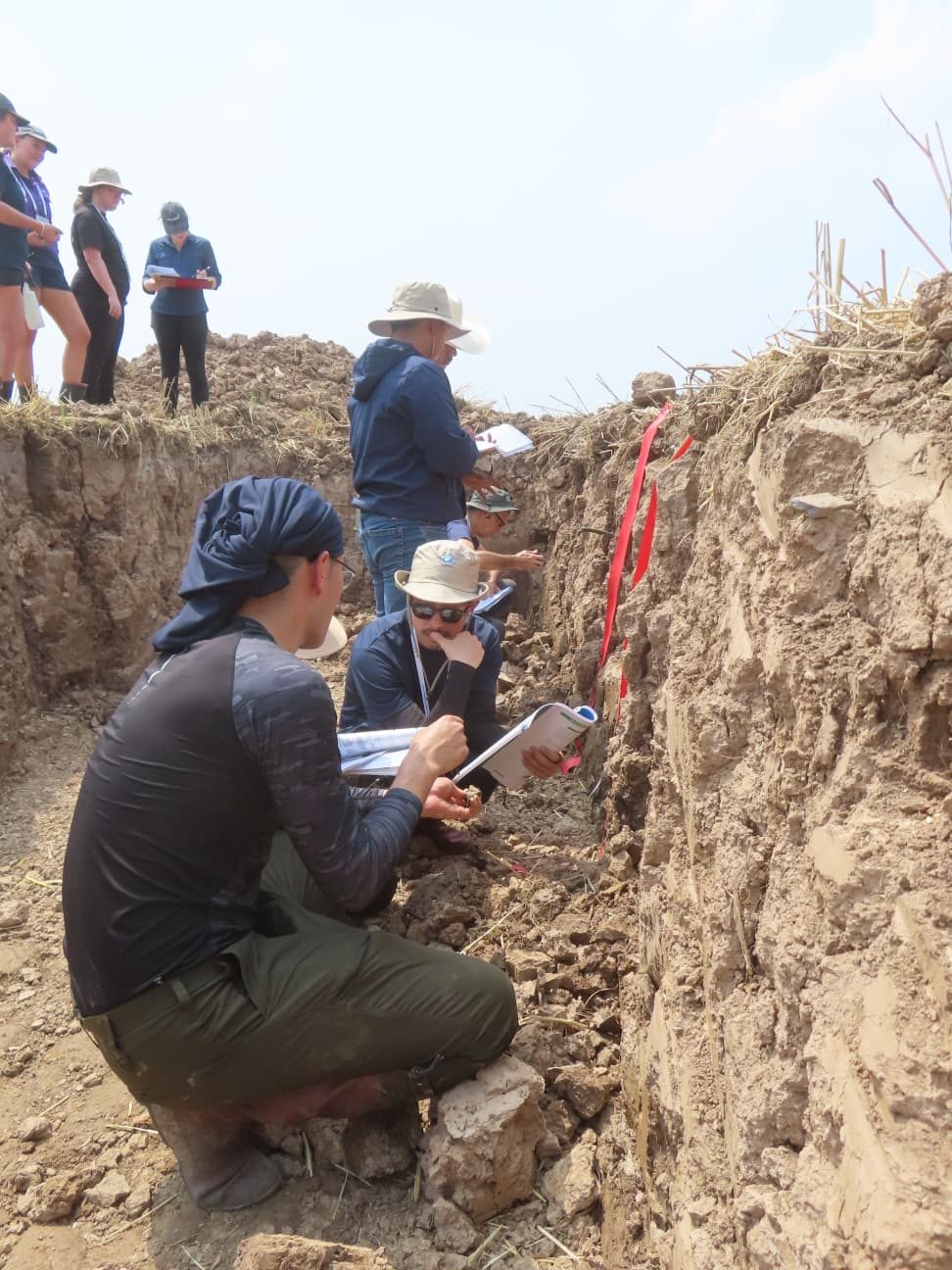 Field training near Nanjing and Jurong, 5th International Soil Judging Contest (5/21)