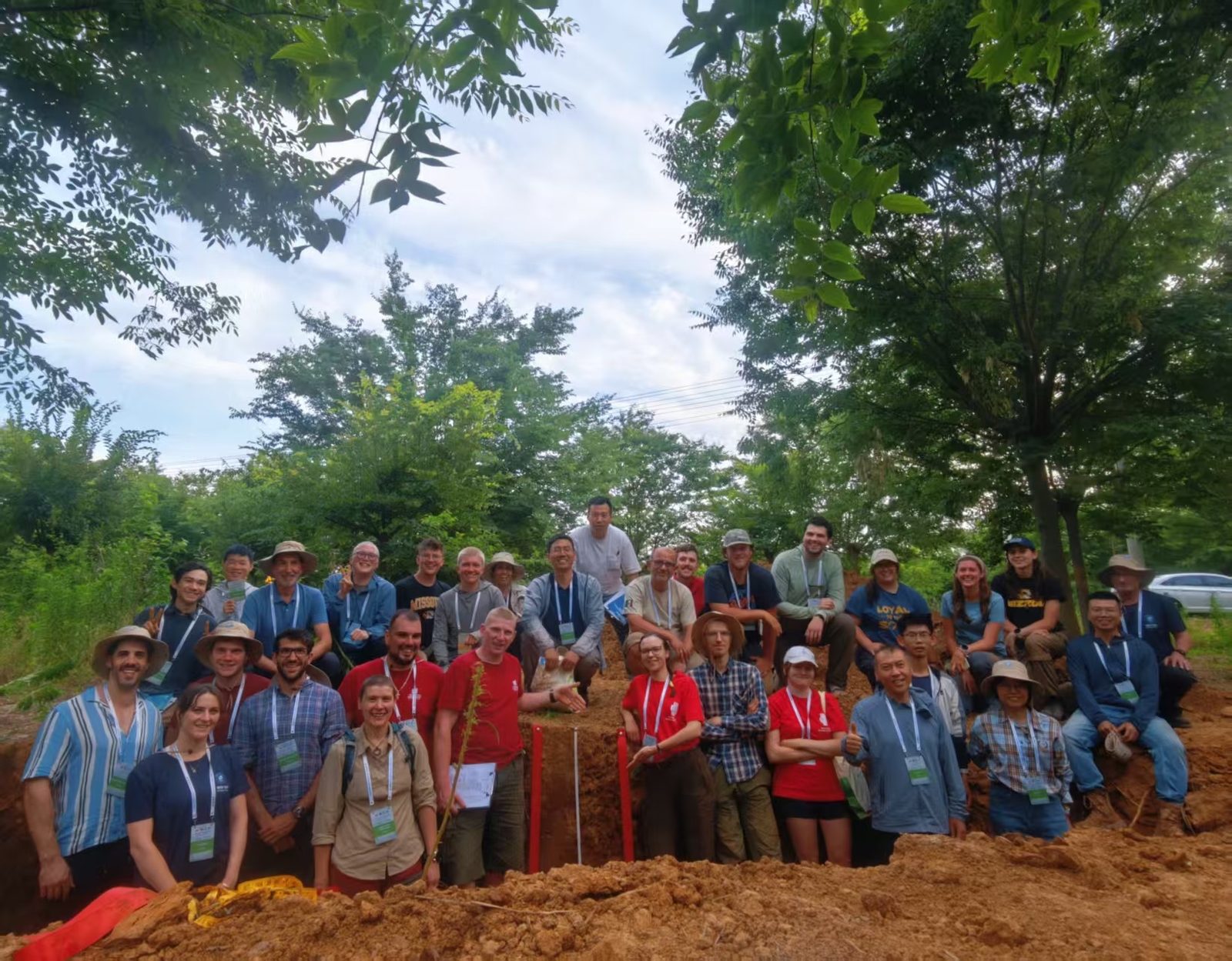 Field training near Nanjing and Jurong, 5th International Soil Judging Contest (13/21)
